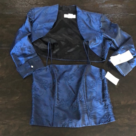 3 piece embroidered taffeta skirt, jacket & top - Picture 2 of 8